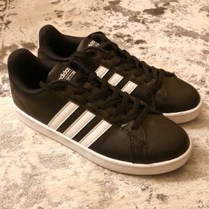 Adidas Grand Court Sneakers